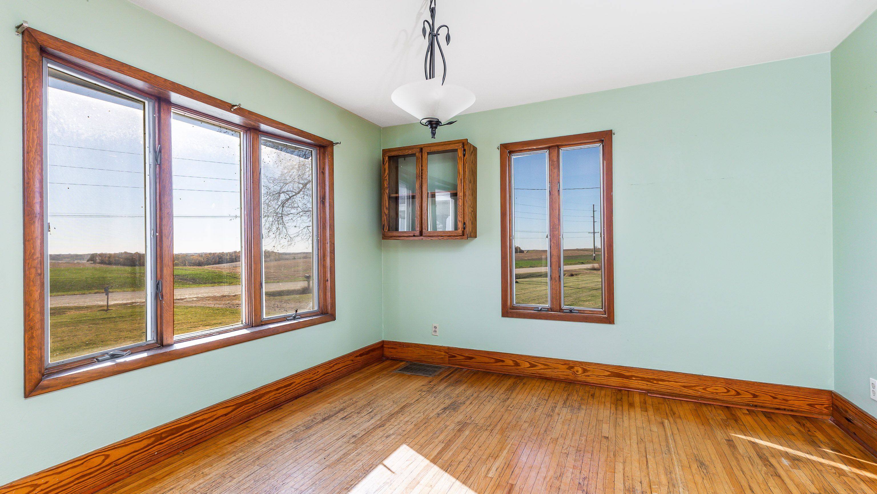 Listing Photo: 09-9162 RICHLAND RD009